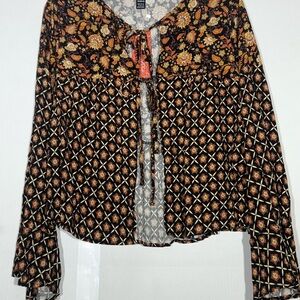 NWT SHEIN Boho Feels 2 Tie Blouse Size L